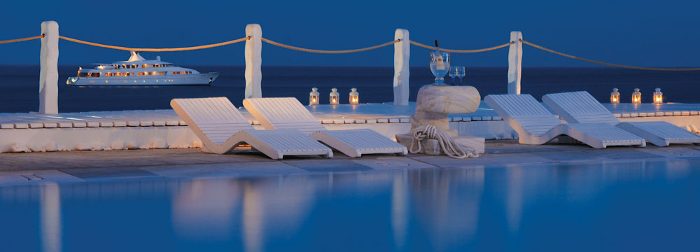 Kivotos Hotel Swimming Pool