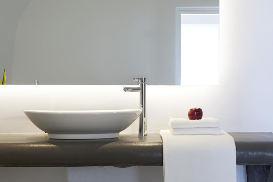 santorini-luxury-hotel