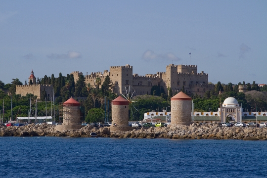 Rhodes travel guide