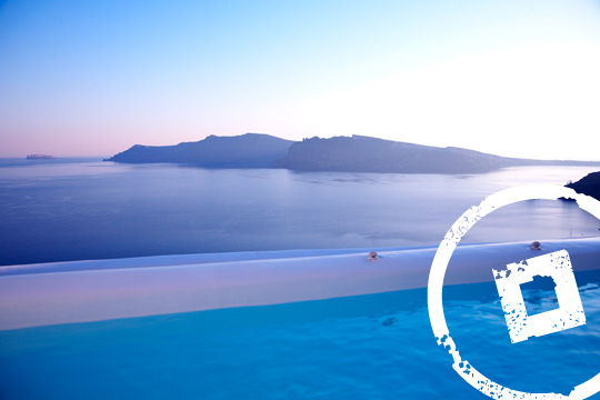 Luxury accommodations Santorini