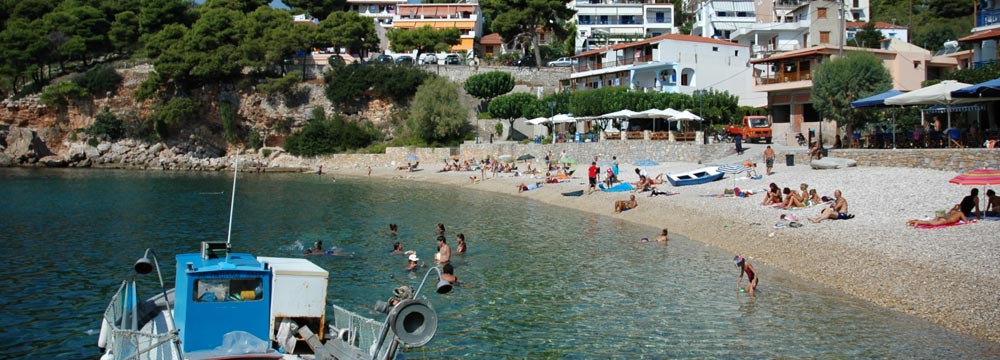 Rousoum Gialos Beach