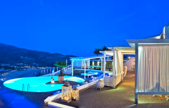 Levantes Hotel Swimming pool