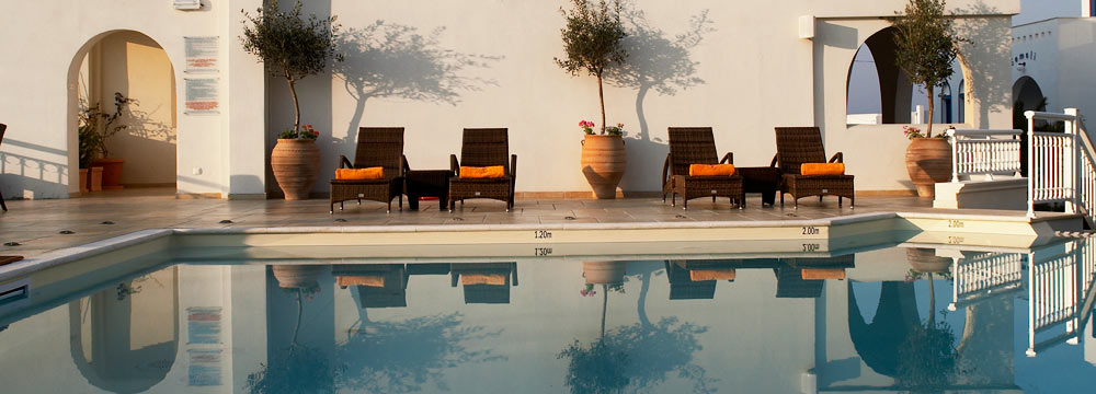 Lagos Mare hotel outdoor
