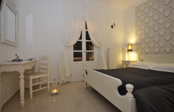 Paliomylos Hotel room