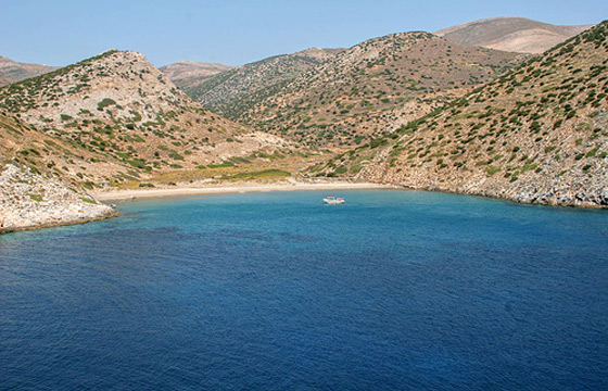 Varvarousa Beach