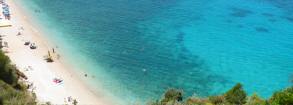 Makris Gyalos Beach